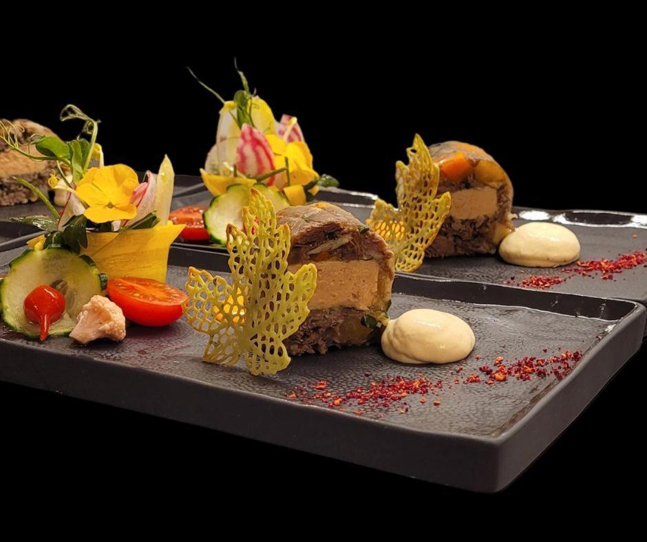 Reves Gourmands, Hotellerie & Gastronomie Vernayaz Dış mekan fotoğraf