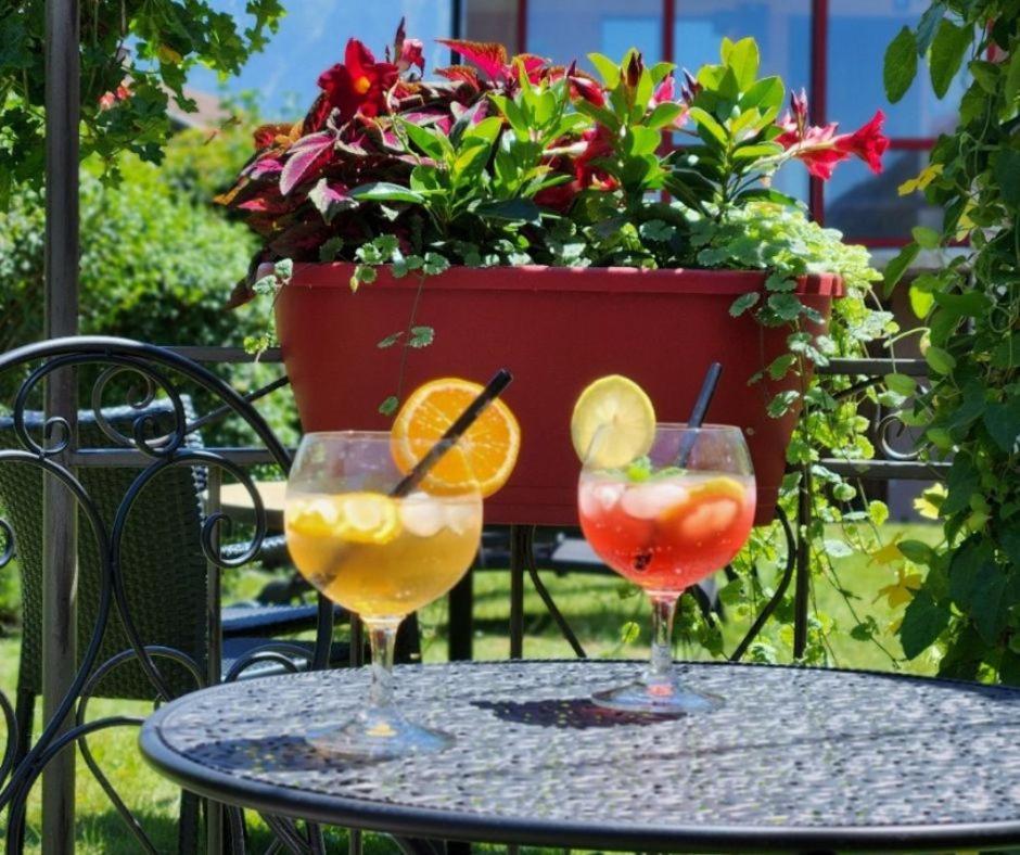 Reves Gourmands, Hotellerie & Gastronomie Vernayaz Dış mekan fotoğraf