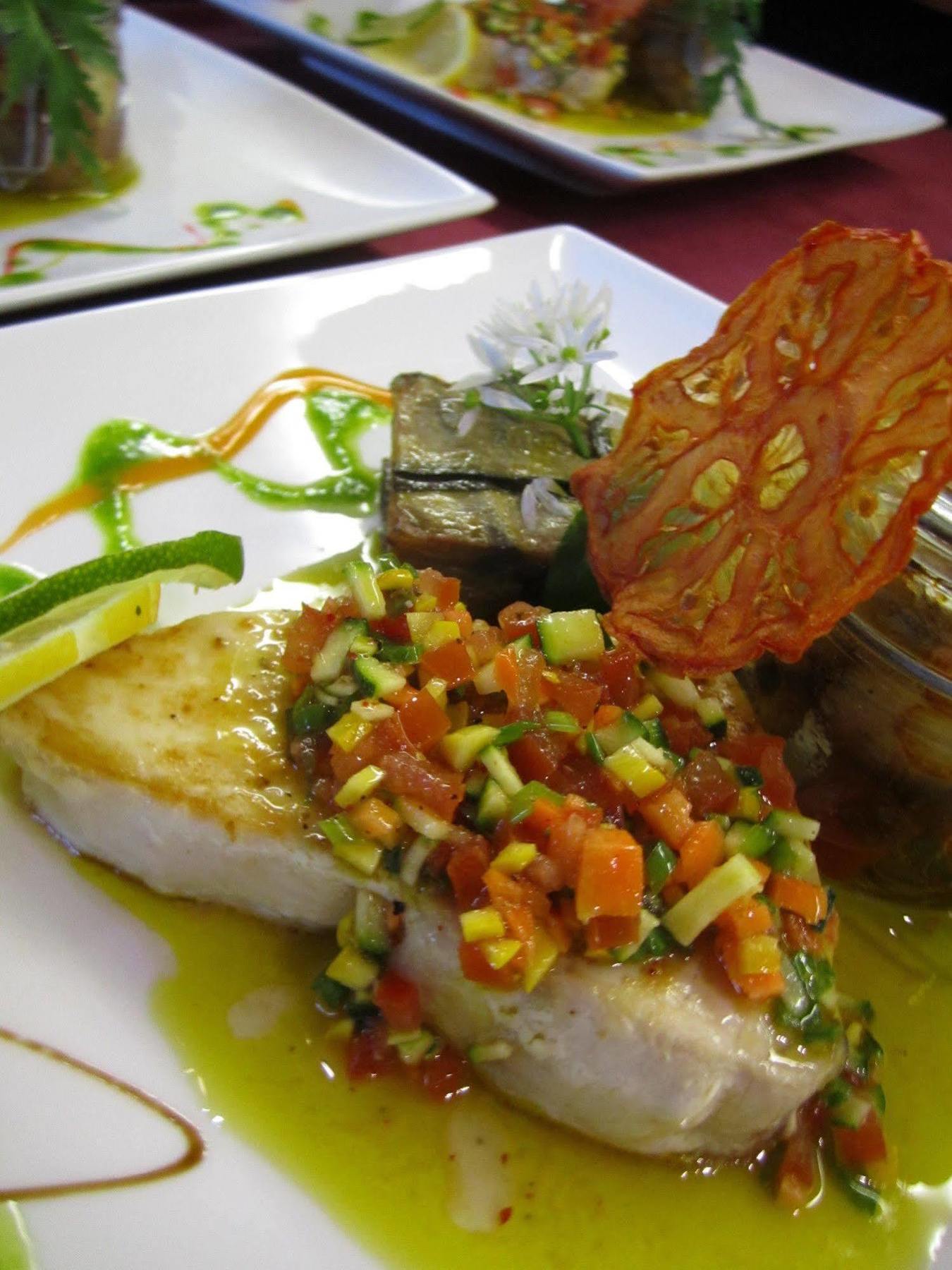 Reves Gourmands, Hotellerie & Gastronomie Vernayaz Dış mekan fotoğraf