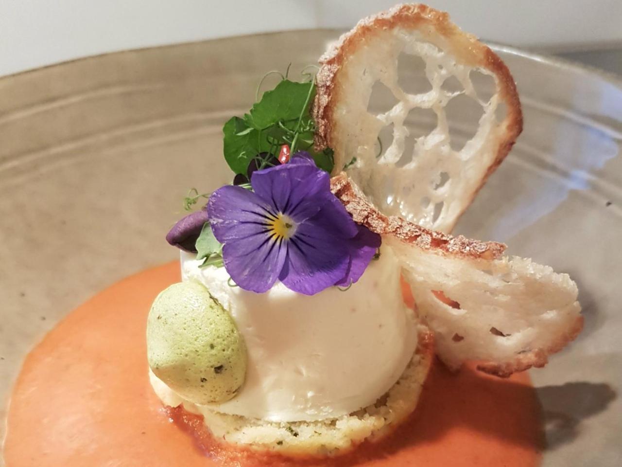 Reves Gourmands, Hotellerie & Gastronomie Vernayaz Dış mekan fotoğraf