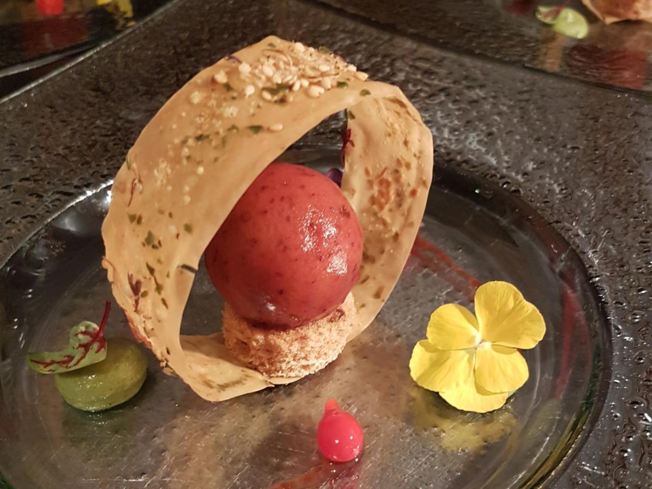 Reves Gourmands, Hotellerie & Gastronomie Vernayaz Dış mekan fotoğraf